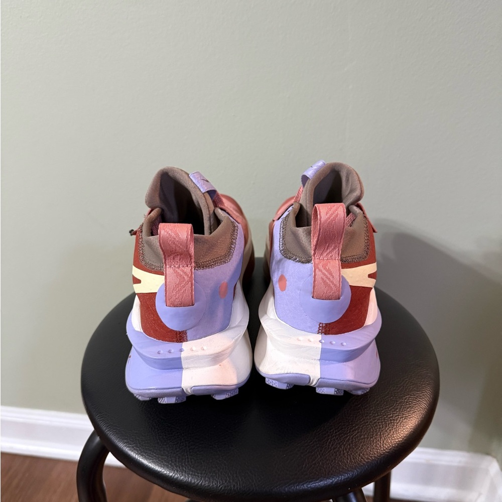 Nike Women's Coral and Cream Zegama 2 - Picture 4 of 5